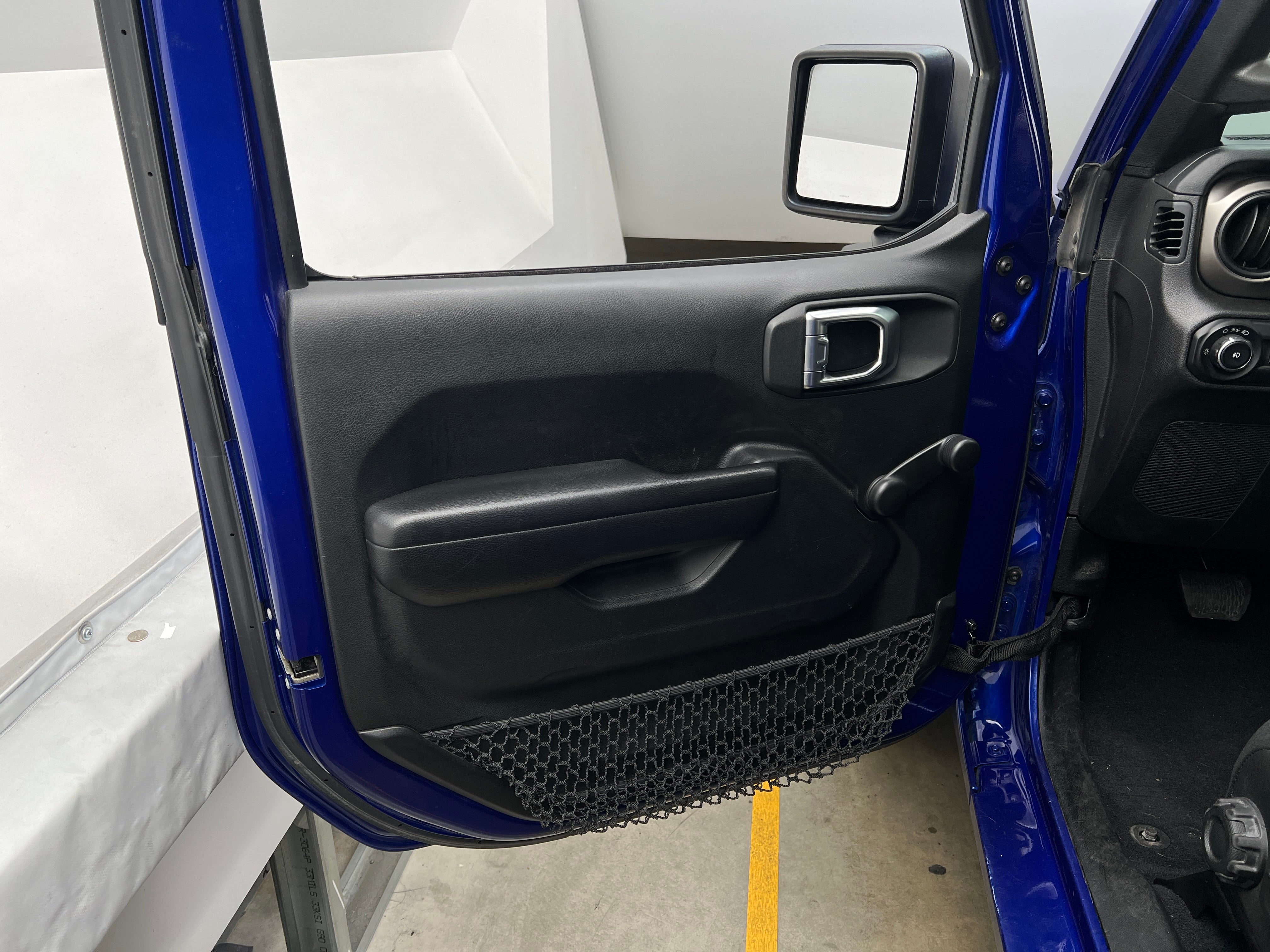jeep all-new wrangler unlimited 2018 1C4HJXDN1JW240185 image